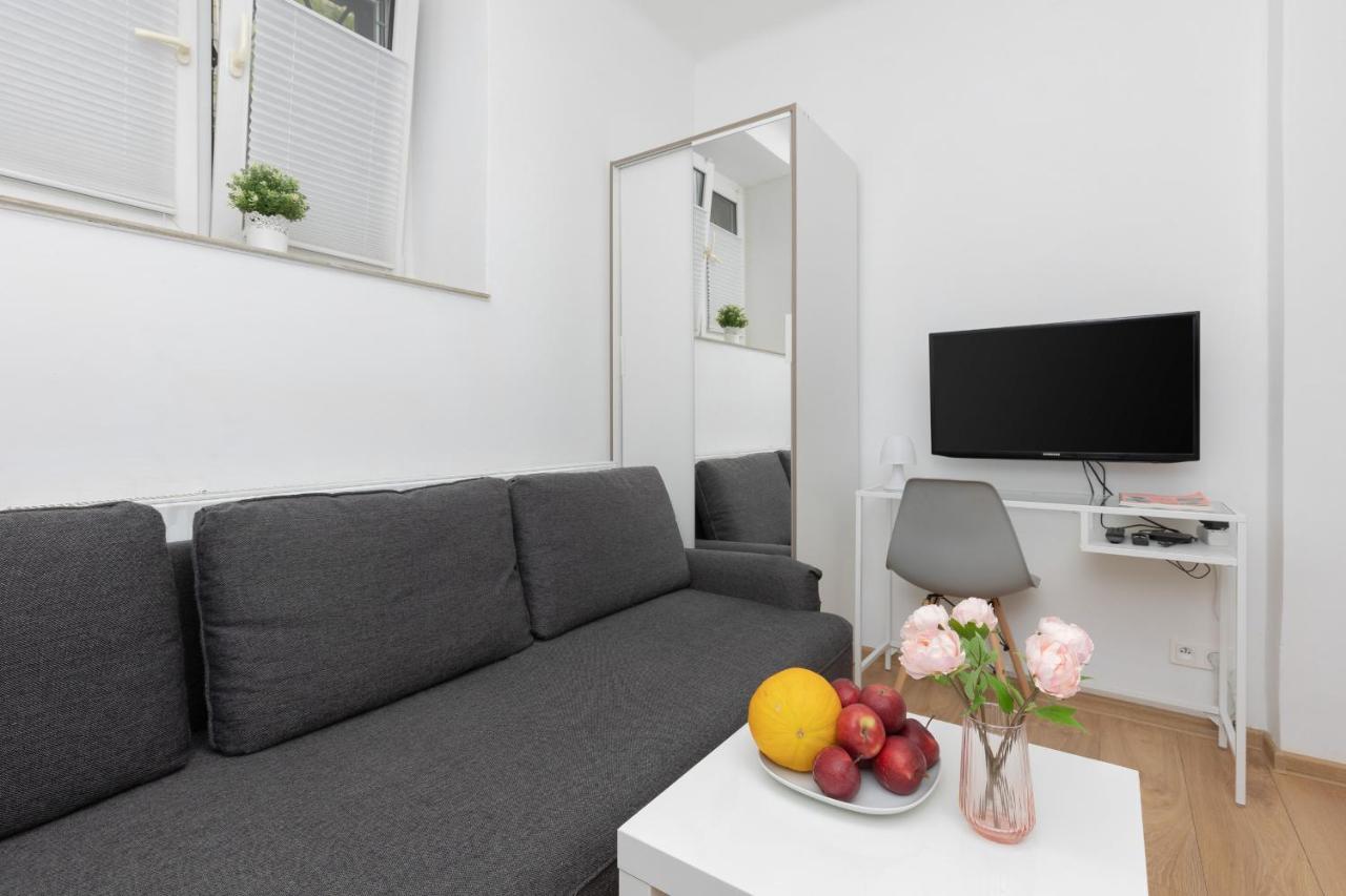 Micro Apartment Near Fort Mokotow By Noclegi Renters Варшава Экстерьер фото