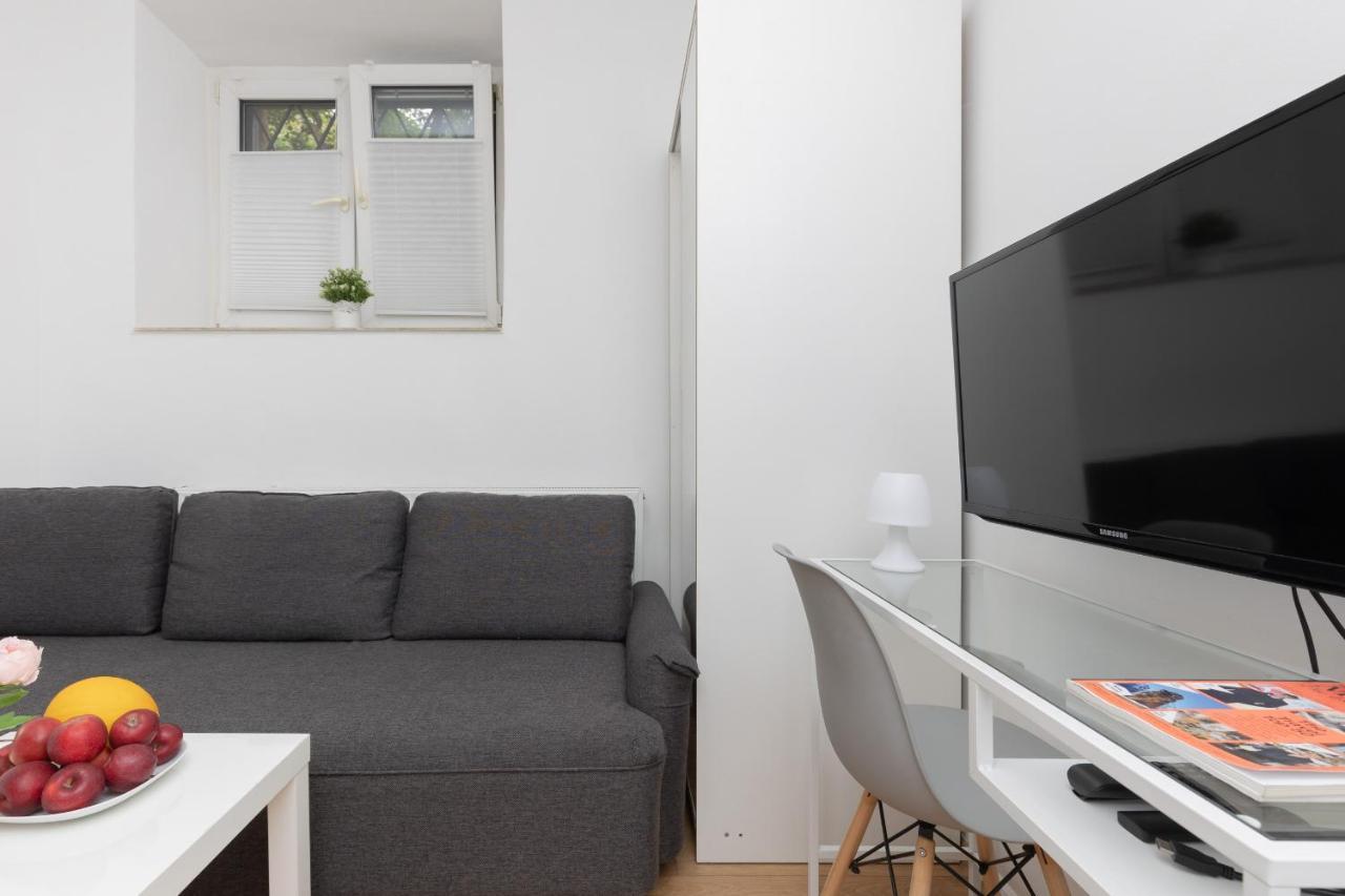 Micro Apartment Near Fort Mokotow By Noclegi Renters Варшава Экстерьер фото